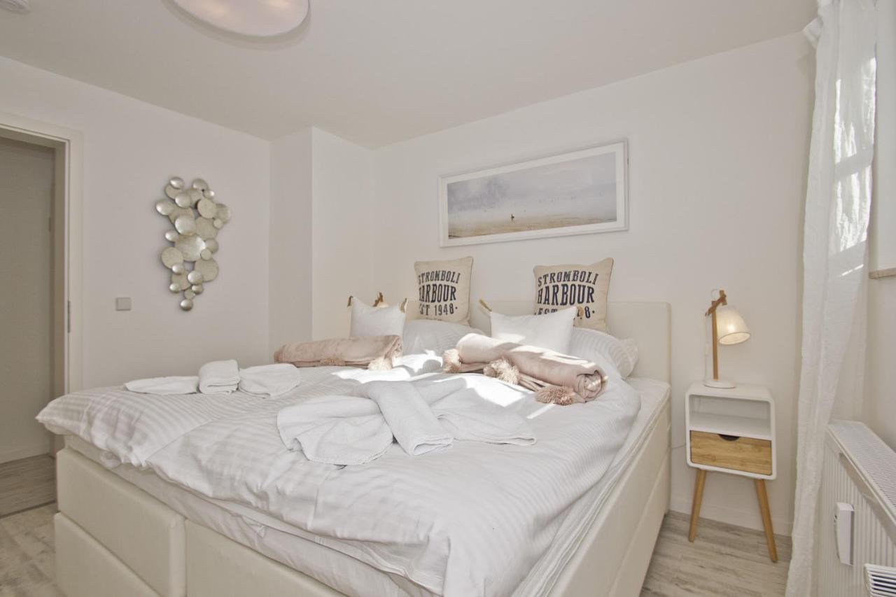 Moderne Ferienwohnung Mit Balkon, Meerblick - Ferienresidenz Zwei Boddenfewo 1-2 Lietzow Eksteriør billede
