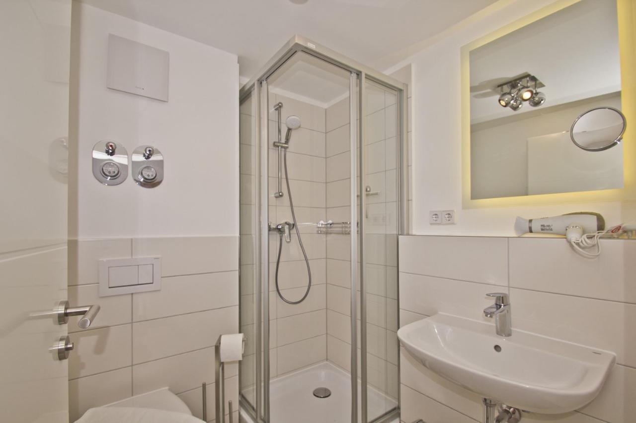 Moderne Ferienwohnung Mit Balkon, Meerblick - Ferienresidenz Zwei Boddenfewo 1-2 Lietzow Eksteriør billede
